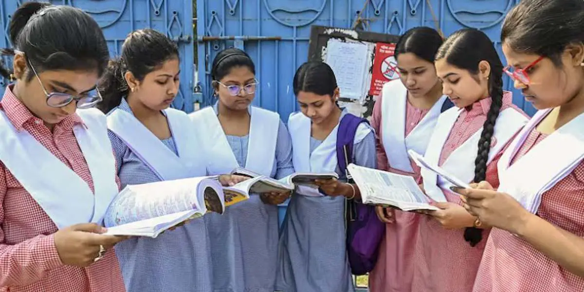 বাংলাদেশ সরকারের বিভিন্ন অঙ্গ ও প্রশাসন ব্যবস্থা  অধ্যায়ের ৬টি বহুনির্বাচনি প্রশ্ন ও উত্তর, ১ম পর্ব, নবম শ্রেণির বাংলাদেশ ও বিশ্বপরিচয়